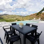 30 Villa