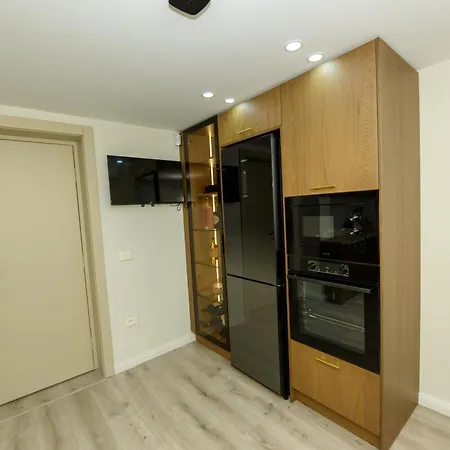 30 Villa