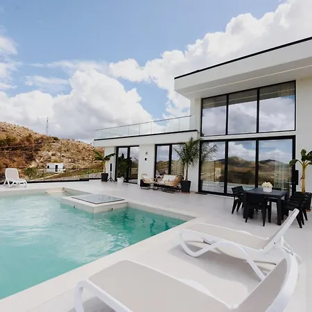 30 Luxury Place Vlore Fshati i Ri