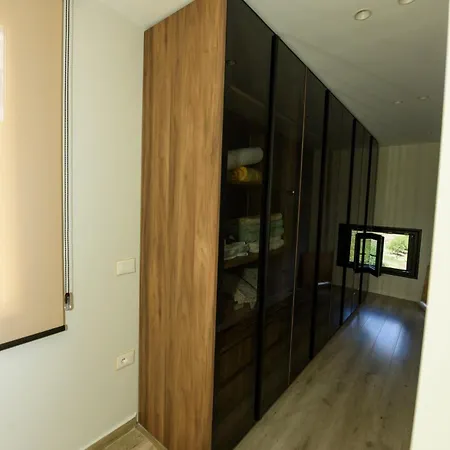 30 Luxury Place Vlore Fshati i Ri
