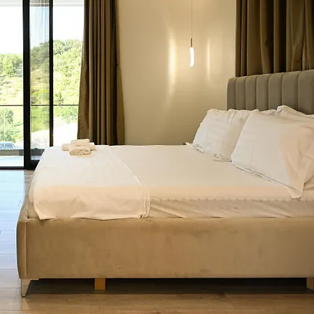 Villa 30 Luxury Place Vlore *
