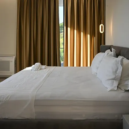 30 Luxury Place Vlore Villa *