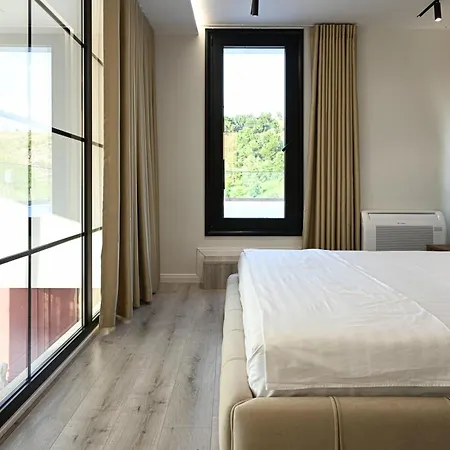 30 Luxury Place Vlore