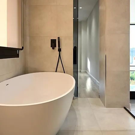 30 Luxury Place Vlore וילה