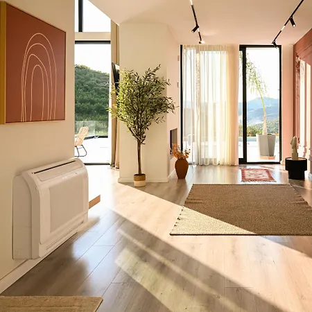 Villa 30 Luxury Place Vlore